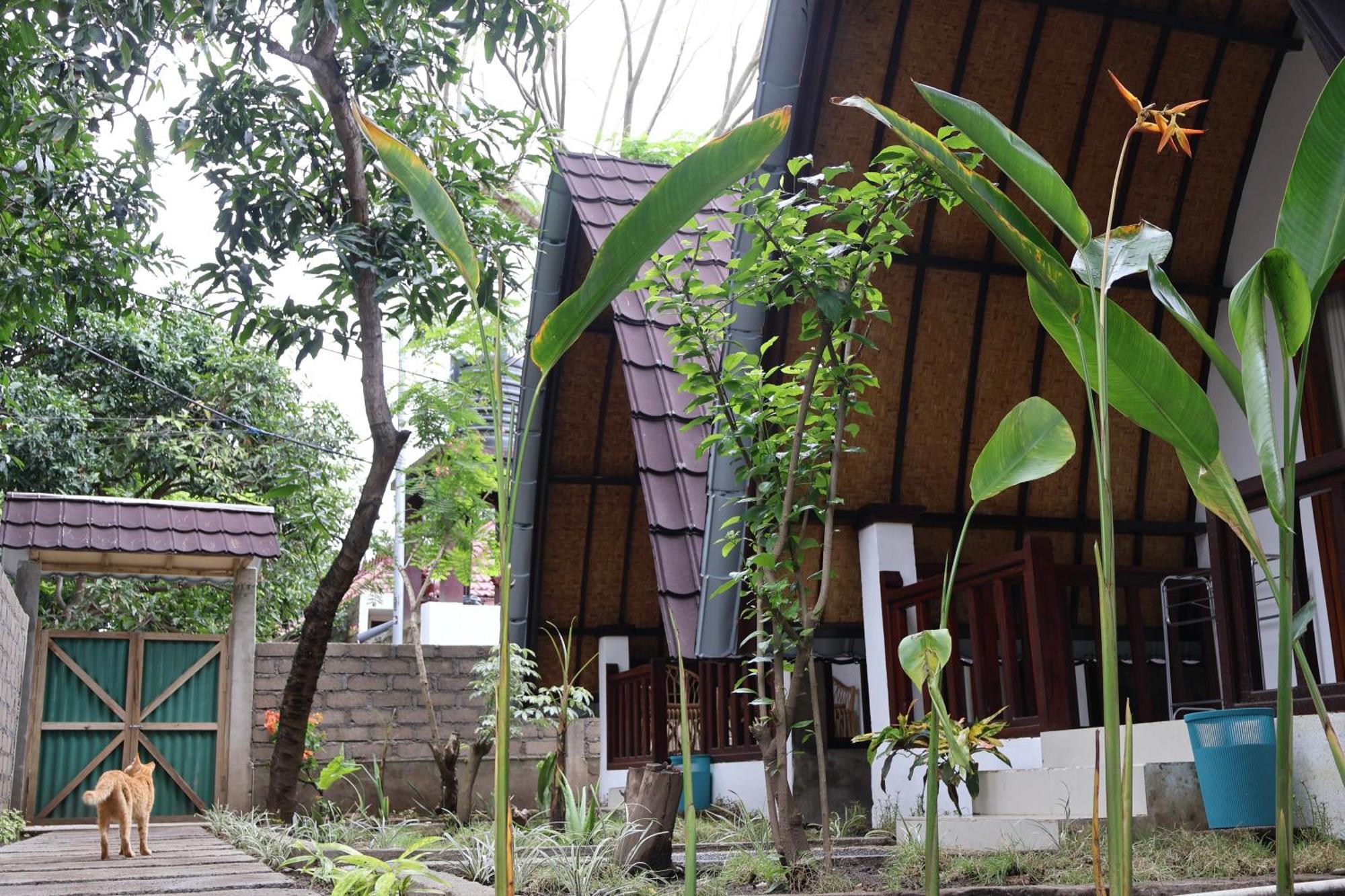 Rumah Gemala Gili Air Exterior photo