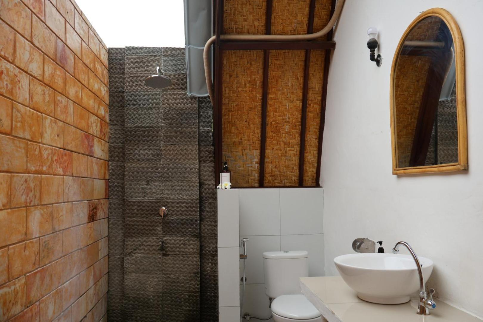 Rumah Gemala Gili Air Exterior photo